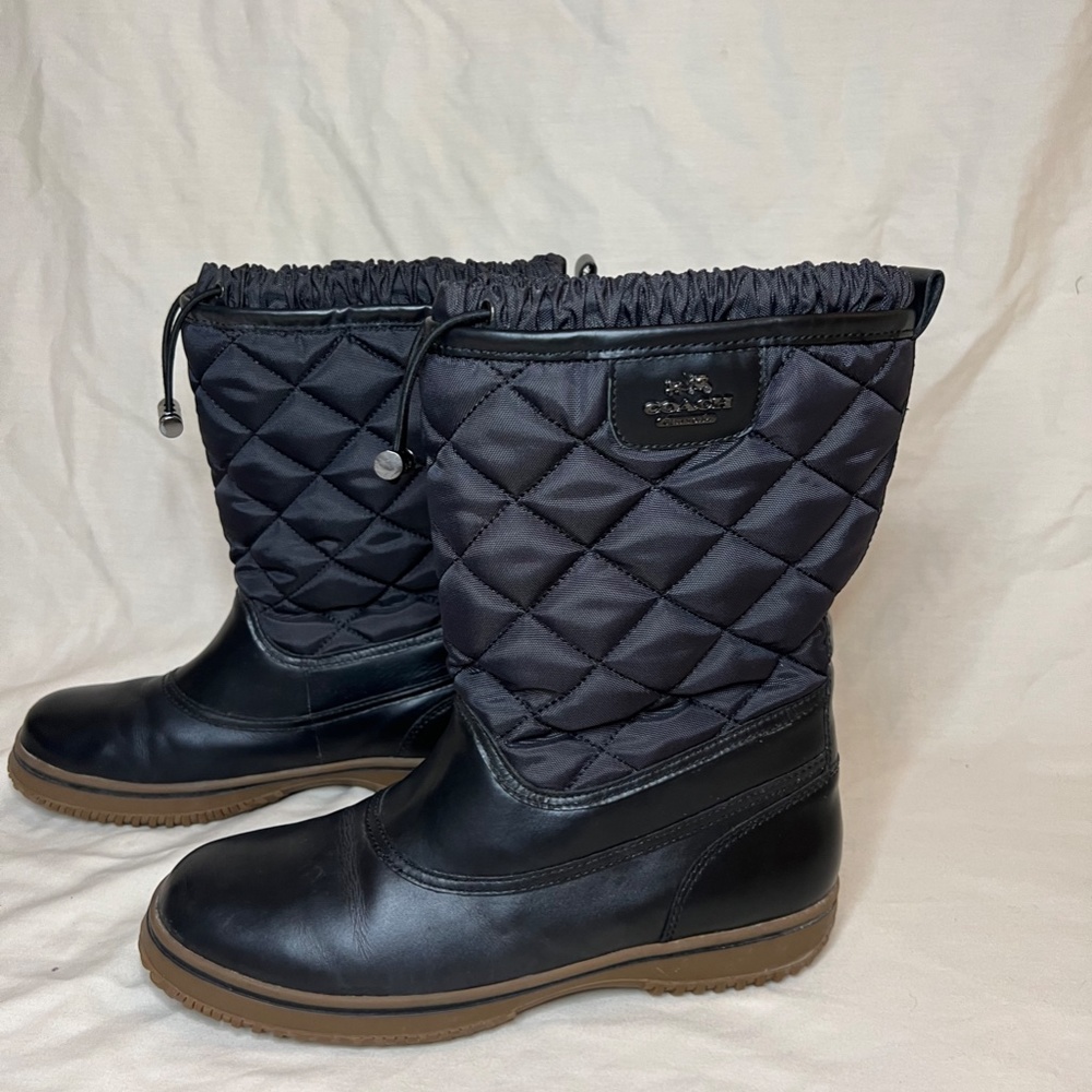 OPEN TO OFFERS Coach Samara Winter Boot W8